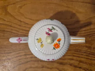 Mini tetera porcelana Fürstenberg V&A Museum