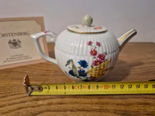 Mini tetera porcelana Fürstenberg V&A Museum