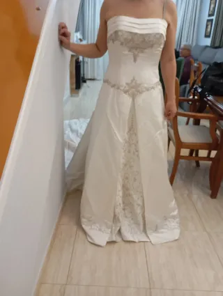 Traje de Novia Blanco Bordado