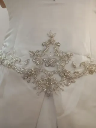 Traje de Novia Blanco Bordado