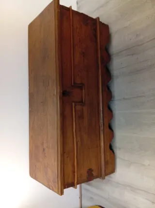 Arca antigua de madera