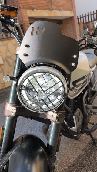 Brixton Crossfire X 500cc Moto