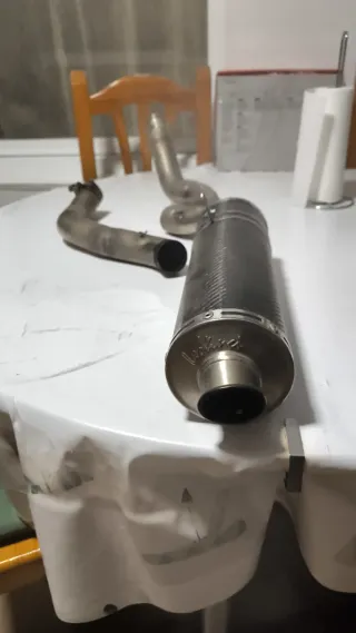 Kawasaki Z1000 Negra y Dorada