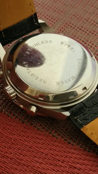 Reloj automático