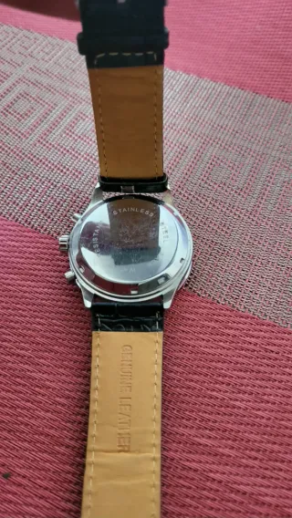 Reloj automático
