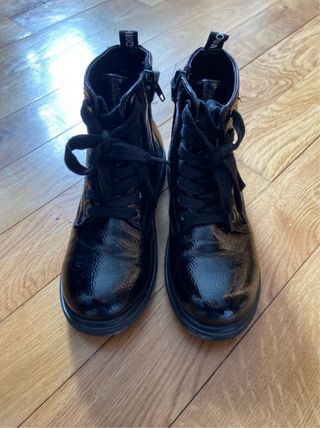 Botas militares charol negro Oh! Girl - Talla 33