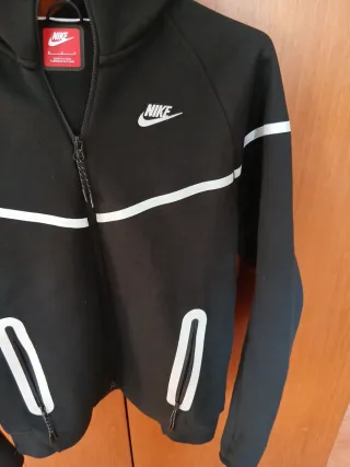 Chándal Nike  talla M negro nuevo a estrenar