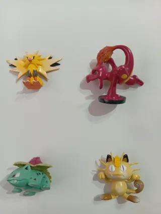 Lote figuras antiguas Pokémon