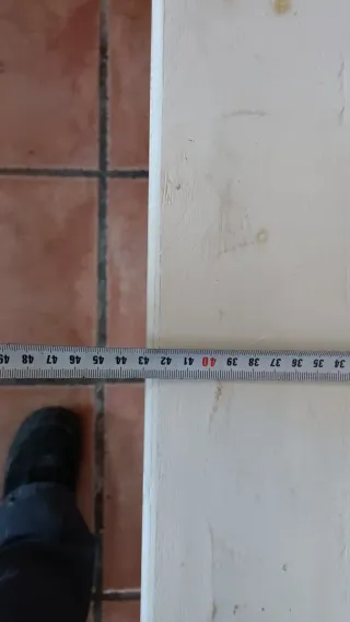 Mesa auxiliar madera decapada blanca