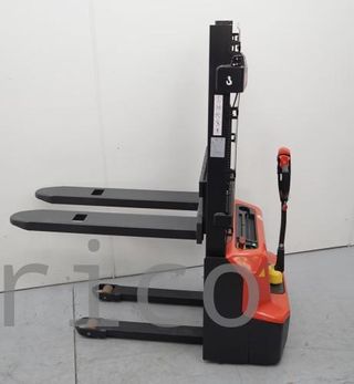 Apilador Eléctrico 1200 Kg - 1600 mm - 16020