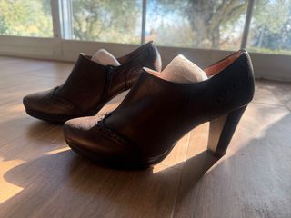 Botines Hispanitas Marrones Talla 40