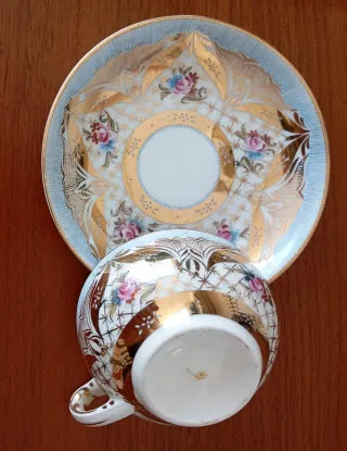 JUEGO DE CAFE ANTIGUO DE PORCELANA