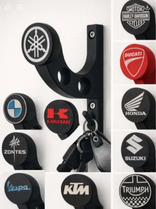 Soporte para llaves y casco/chaqueta moto