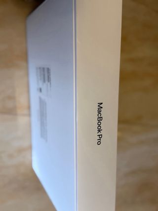 Caja MacBook Pro 14 M1 Pro