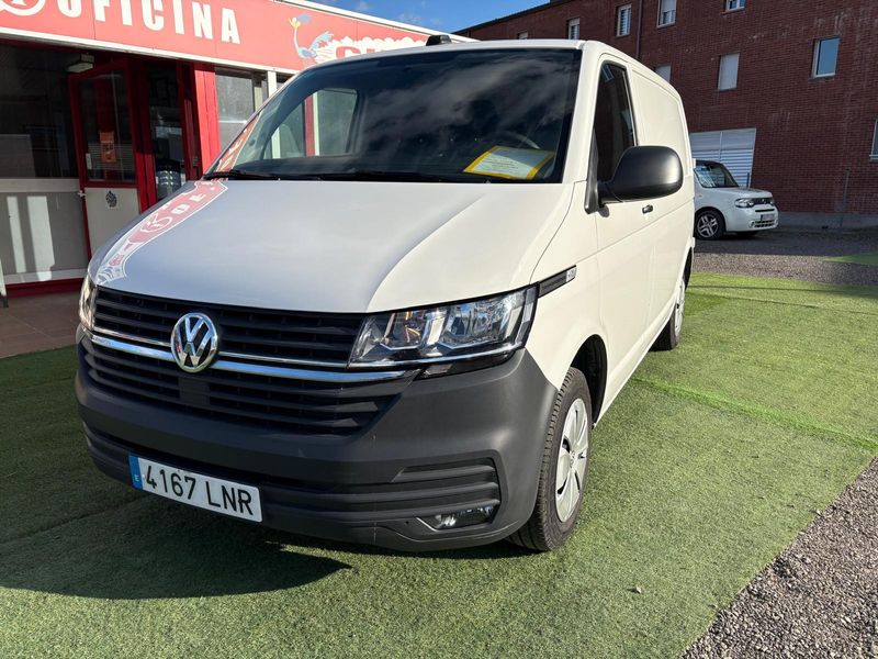 Volkswagen Transporter 6.1 Furgón Batalla Corta 2.0 TDI 2021
