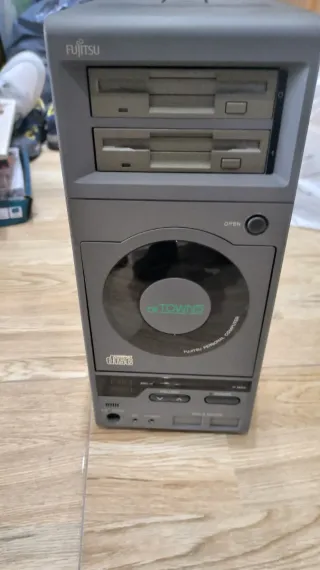 Fujitsu FM Towns 2H Ordenador Gris