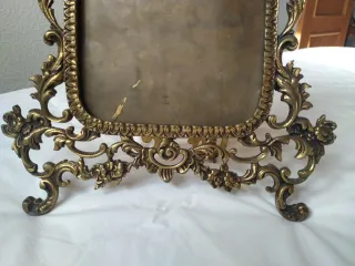 Marco de bronce antiguo estilo vintage