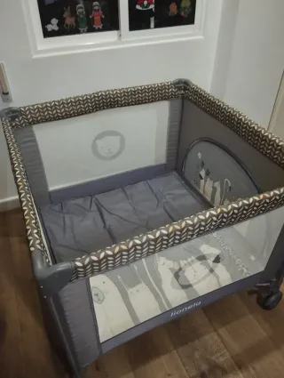 Parque infantil con animales