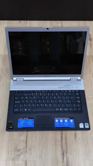 Portátil Sony Vaio VGN-FZ18E Intel Core2Duo T7100