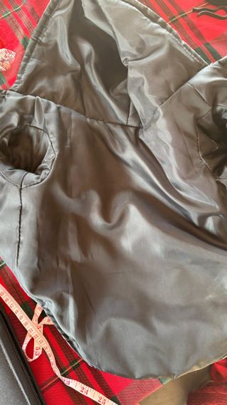 Chaqueta para perro con capucha