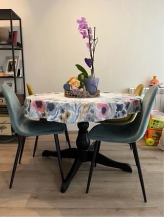 ROSENTORP Mesa extensible redonda Ikea negra.