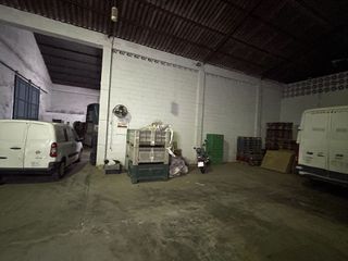 Nave industrial en venta en Coria del Río