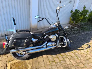 Yamaha XVS Drag Star 1999 Negra