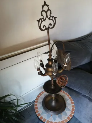 Velón de aceite antiguo de artesanía de Córdoba