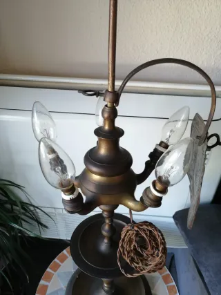 Velón de aceite antiguo de artesanía de Córdoba