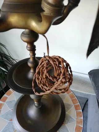 Velón de aceite antiguo de artesanía de Córdoba