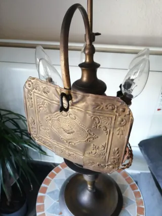 Velón de aceite antiguo de artesanía de Córdoba