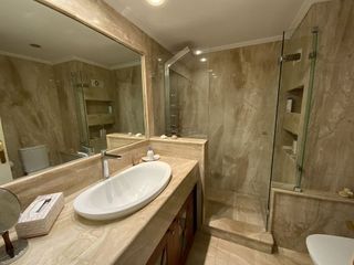 Piso en venta en Nueva Andalucía centro en Marbella