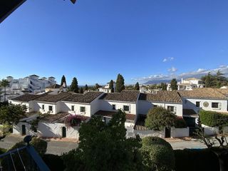 Piso en venta en Nueva Andalucía centro en Marbella