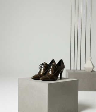 Scarpe con tacco in vernice cafènoir