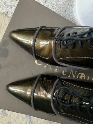 Scarpe con tacco in vernice cafènoir