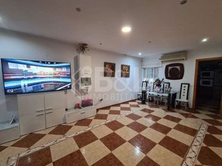 Chalet en venta en Viaplana en Huelva