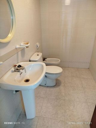 Local comercial en venta en Piscinas en Villarreal