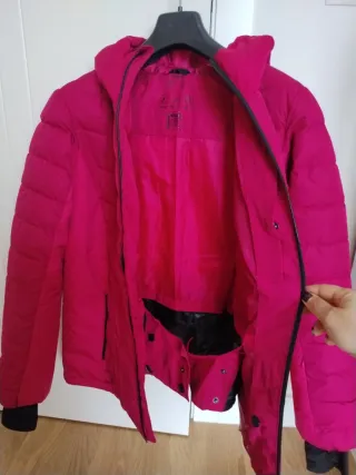 Chaqueta esqui acolchada rosa con capucha