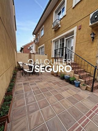 Chalet en alquiler en Fresnos en Torrejón de Ardoz