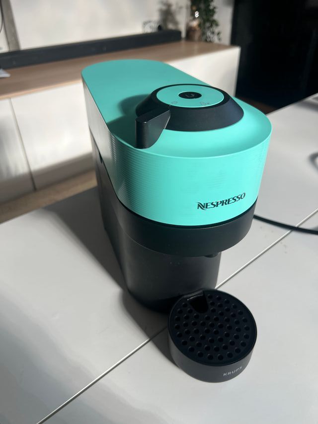 Cafetera Nespresso Vertuo Pop Turquesa