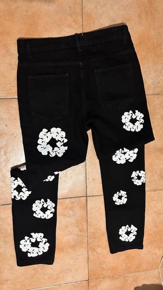 Pantalón Denim Tears Negro Estampado