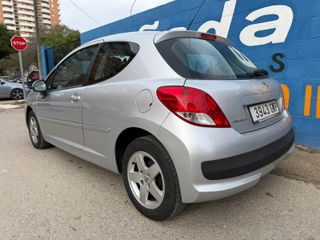 Peugeot 207 2010
