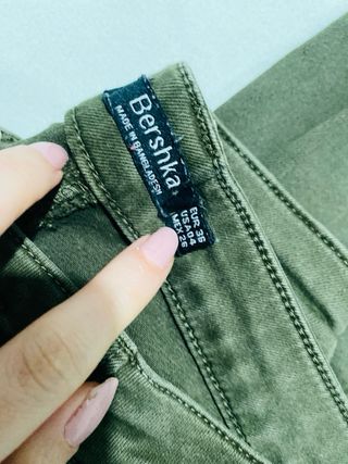 3 piezas- dos vaqueros y una malla