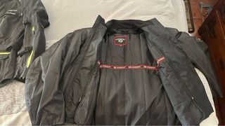 Chaqueta Moto Freeday Negra con Detalles Flúor