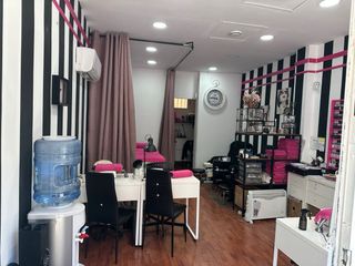 Se traspasa salón sé manicura funcionando hace 10