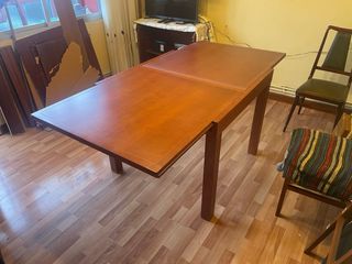 Mesa de comedor maciza convertible