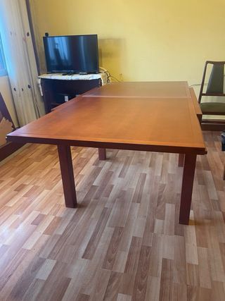 Mesa de comedor maciza convertible