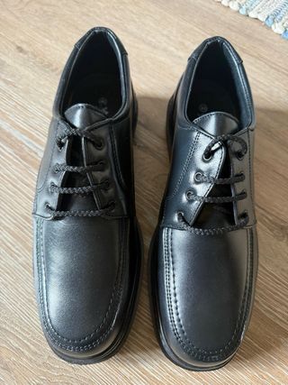 Zapatos negros de vestir