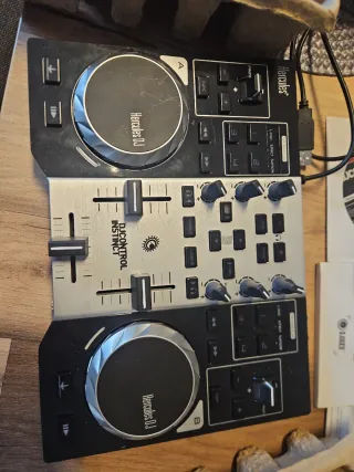 Controlador DJ Hercules