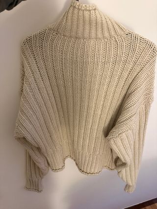 Jersey cuello alto beige talla única